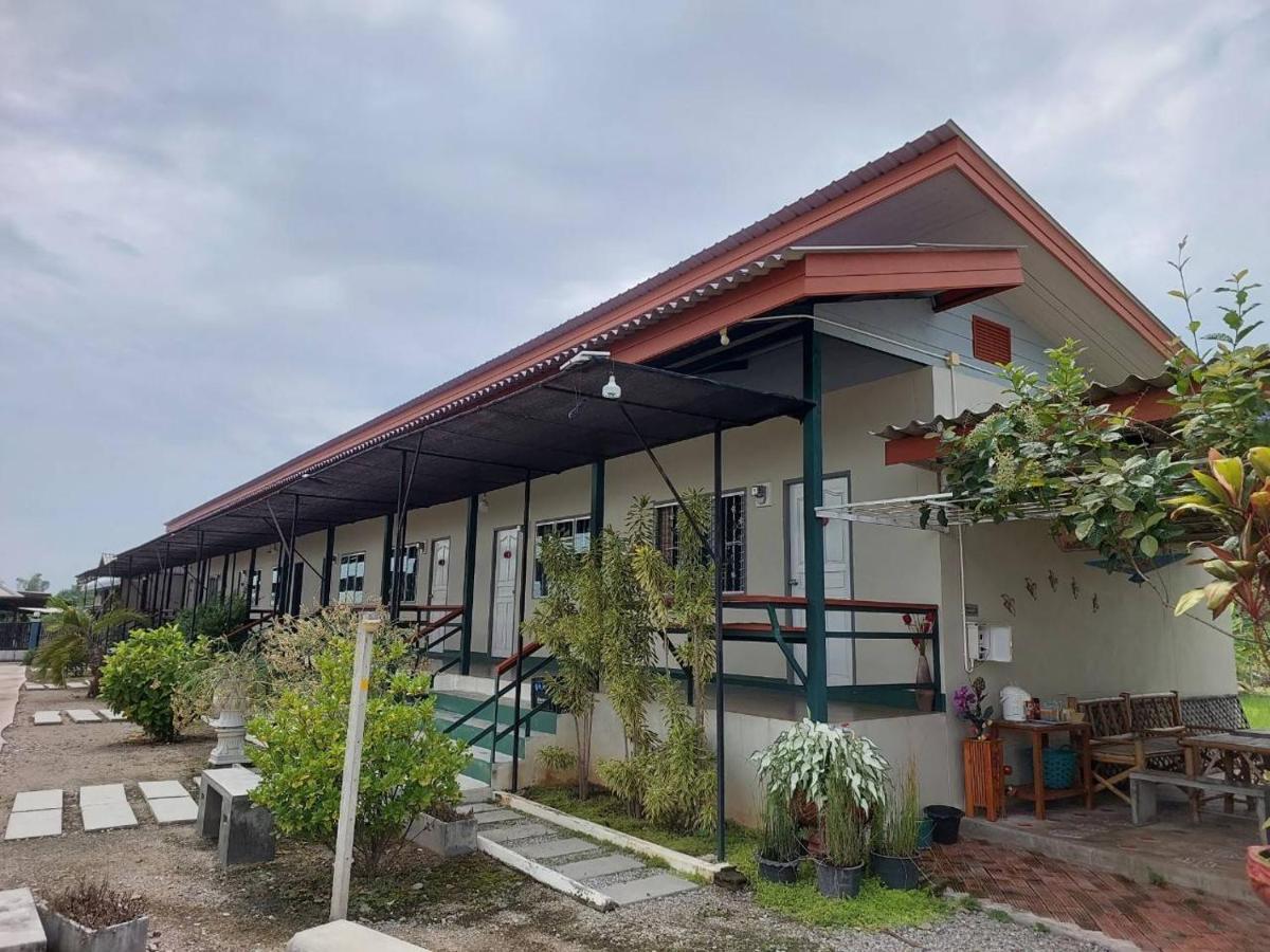 Sailom Resort​ Chom Thong Extérieur photo