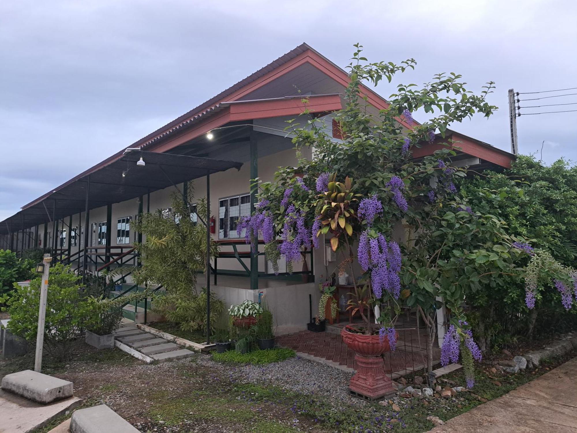 Sailom Resort​ Chom Thong Extérieur photo