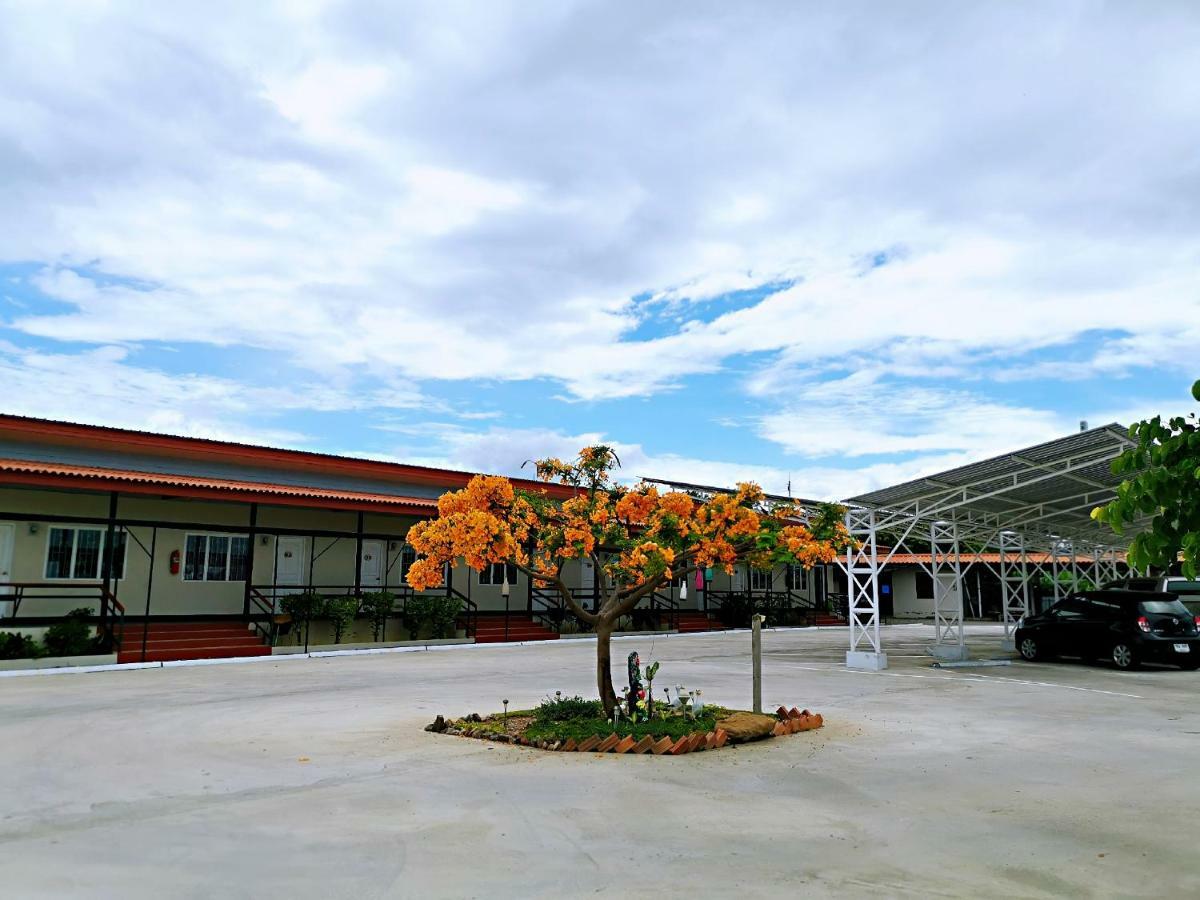 Sailom Resort​ Chom Thong Extérieur photo
